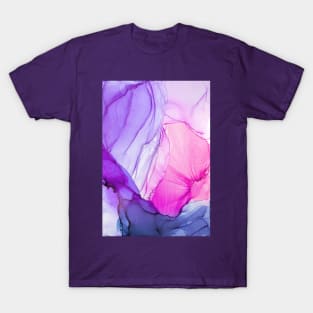 Luxurious abstract fluid painting in alcohol ink technique. Imitation of marble stone cut, luminous gold veins. Delicate and dreamy design. T-Shirt